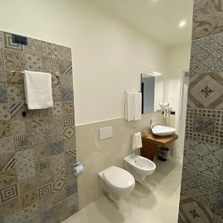 Antonino بيت ضيافة جيارديني ناكسوس