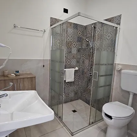 Πανσιόν Antonino Giardini Naxos