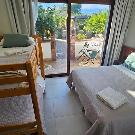 Pensionat Antonino Giardini Naxos